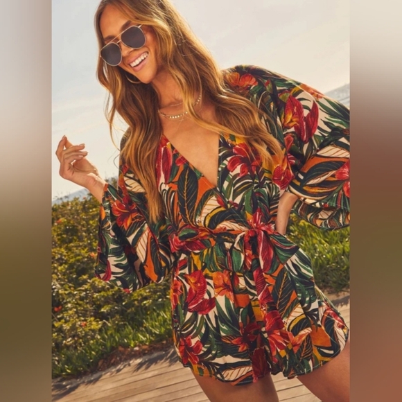 Vici Pants - Vici Vibrant Floral Romper